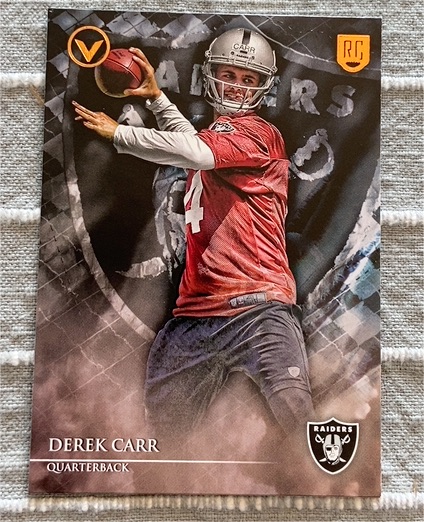 2014 Topps Valor #12 Derek Carr — front
