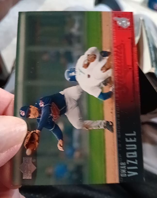 2004 Upper Deck First Pitch #61 Omar Vizquel — front