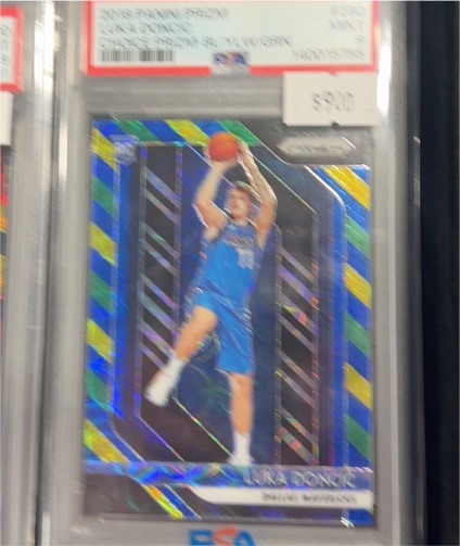 2018-19 Panini Prizm Red White & Blue #280 Luka Doncic Rookie — front