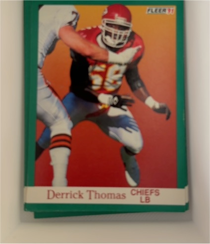 1991 Fleer #100 Derrick Thomas — front