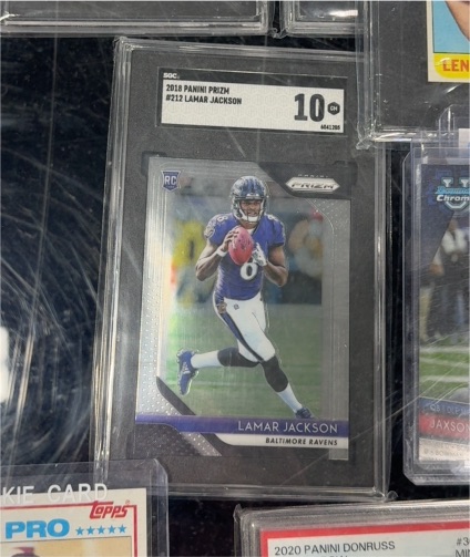 2018 Panini Prizm #212 Lamar Jackson — front