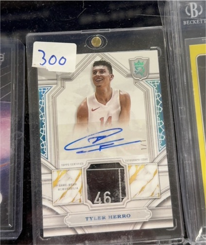 2023-24 Topps Royalty #46 Tyler Herro — front