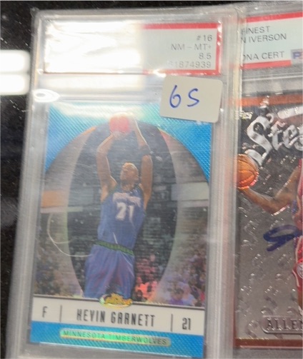 2006-07 Topps Finest #16 Kevin Garnett — front