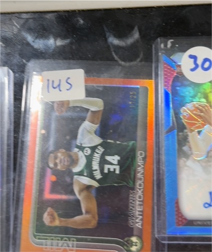 2022 Panini Prizm #1 Giannis Antetokounmpo — front