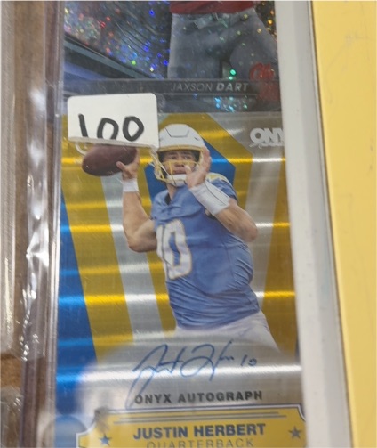 2023 Panini Mosaic #10 Justin Herbert — front