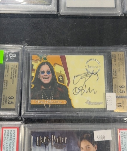 2002 Inkworks The Osbournes #A1 Ozzy Osbourne — front