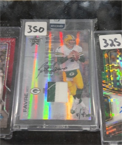 2016 Panini #44 Brett Favre — front