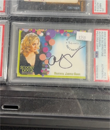 2004 Inkworks Scooby Doo 2 Monsters Unleashed Autograph A-4 Alicia Silverstone — front