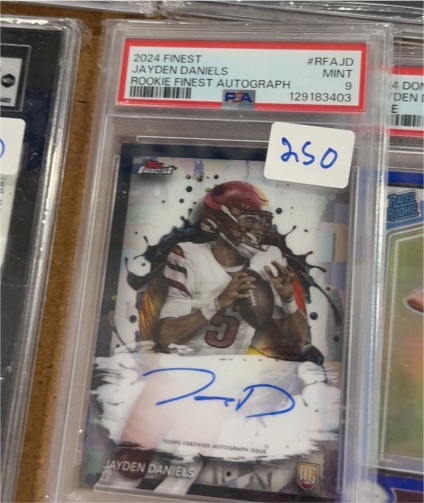 2024 Topps Finest #RFA-JD Jayden Daniels Rookie Finest Autograph — front