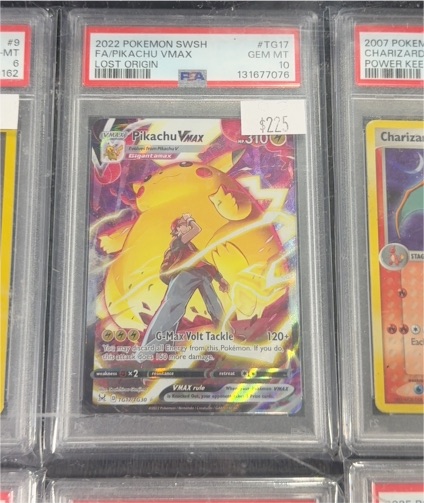 2022 Pokémon SWSH #TG17 Pikachu VMAX Lost Origin — front
