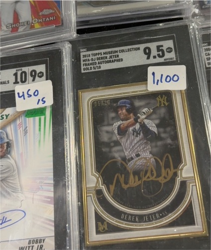 2018 Topps Museum Collection MFA-DJ Derek Jeter Framed Autographed Gold 5/10 — front
