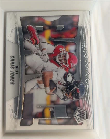 2025 Panini Mosaic #8 Chris Jones — front