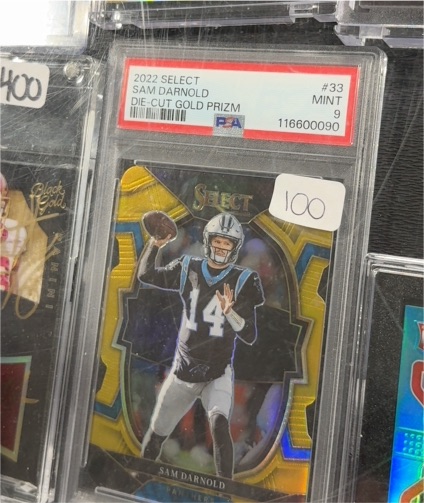 2022 Panini Select #33 Sam Darnold Die-Cut Gold Prizm — front