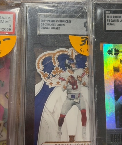 2019 Panini Chronicles CR-3 Daniel Jones Crown Royale — front