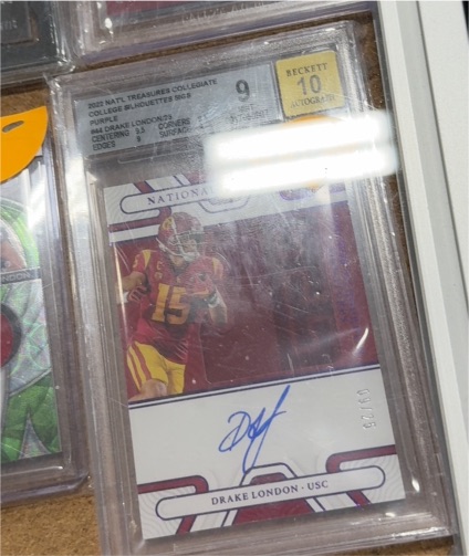 2022 National Treasures Collegiate #SS-DLO Drake London — front