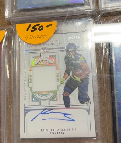 2022 Panini Immaculate Football Kenneth Walker III Rookie Patch Auto — front