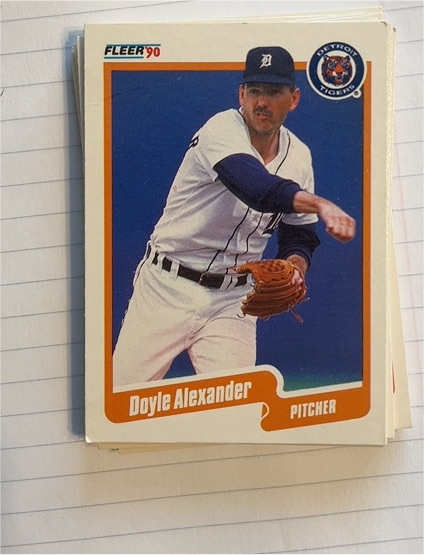 1990 Fleer #400 Doyle Alexander — front
