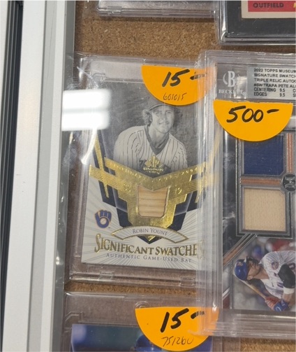 2004 SP Legendary Cuts Significant Swatches Robin Yount — front