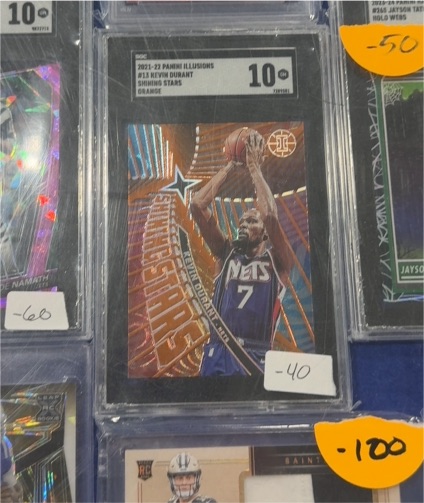 2021-22 Panini Illusions #11 Kevin Durant — front