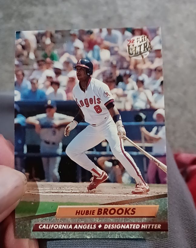 1992 Fleer Ultra #322 Hubie Brooks — front