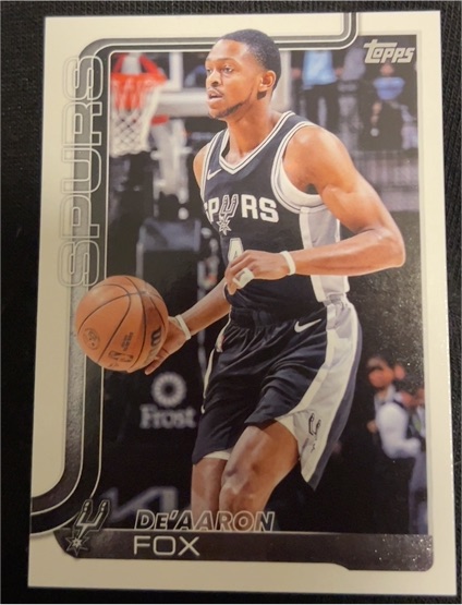 2025-26 Topps #196 De'Aaron Fox — front