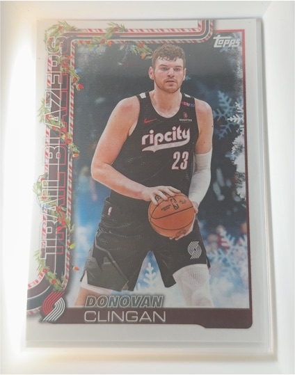 2025-26 Topps Holiday #H100 Donovan Clingan — front