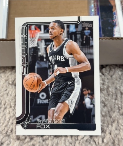 2025-26 Topps #196 De'Aaron Fox — front