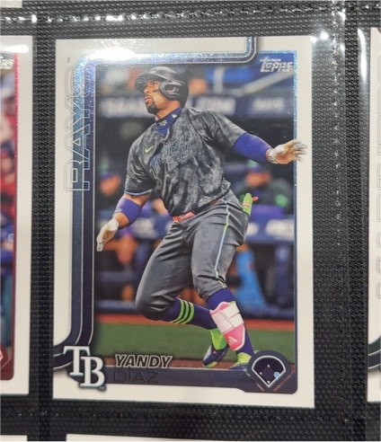 2025 Topps Series 2 #402 Yandy Diaz — front