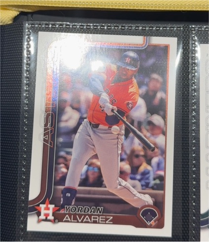 2025 Topps Series 1 #244 Yordan Alvarez — front