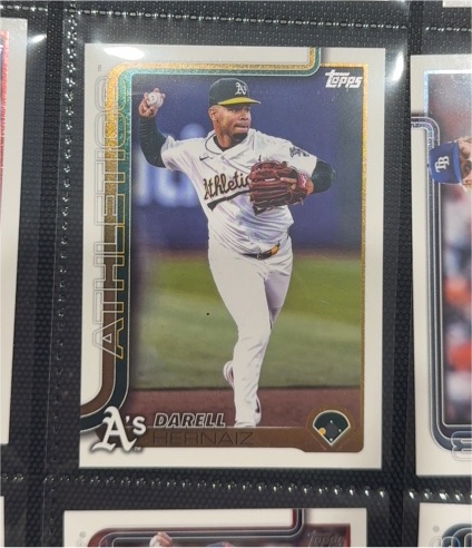 2025 Topps Series 2 #695 Darell Hernaiz — front