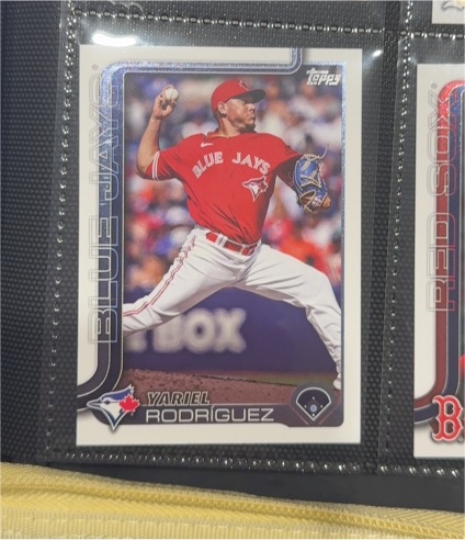 2025 Topps Series 2 #694 Yariel Rodriguez — front