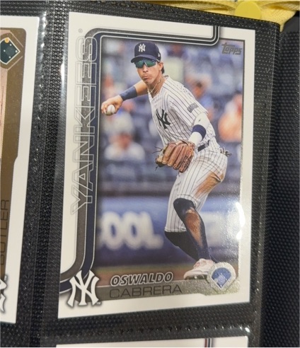 2025 Topps Series 2 #528 Oswaldo Cabrera — front