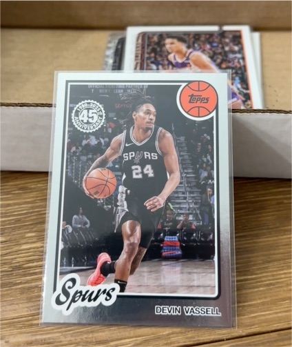 2025-26 Topps #80BK-7 Devin Vassell 1980-81 Topps Basketball — front