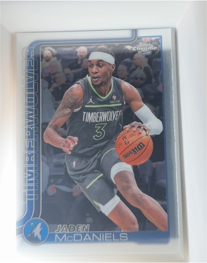 2025-26 Topps Chrome #176 Jaden McDaniels — front