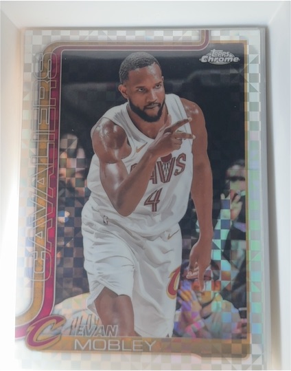 2025-26 Topps Chrome #67 Evan Mobley — front
