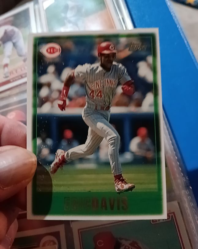 1997 Topps #218 Eric Davis — front