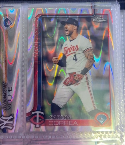 2025 Topps Chrome #204 Carlos Correa — front