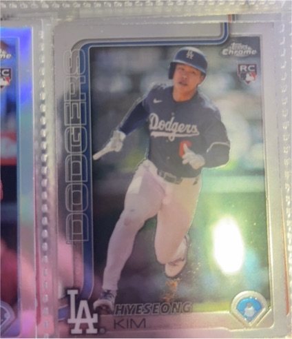 2025 Topps Chrome #152 Hyeseong Kim — front