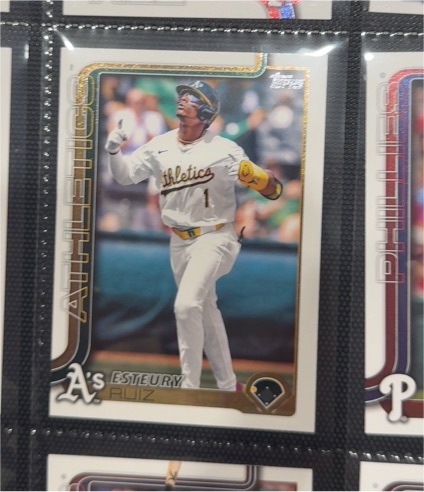 2025 Topps Series 2 #453 Esteury Ruiz — front