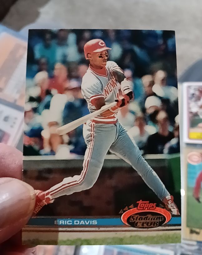 1992 Topps Stadium Club Eric Davis — front
