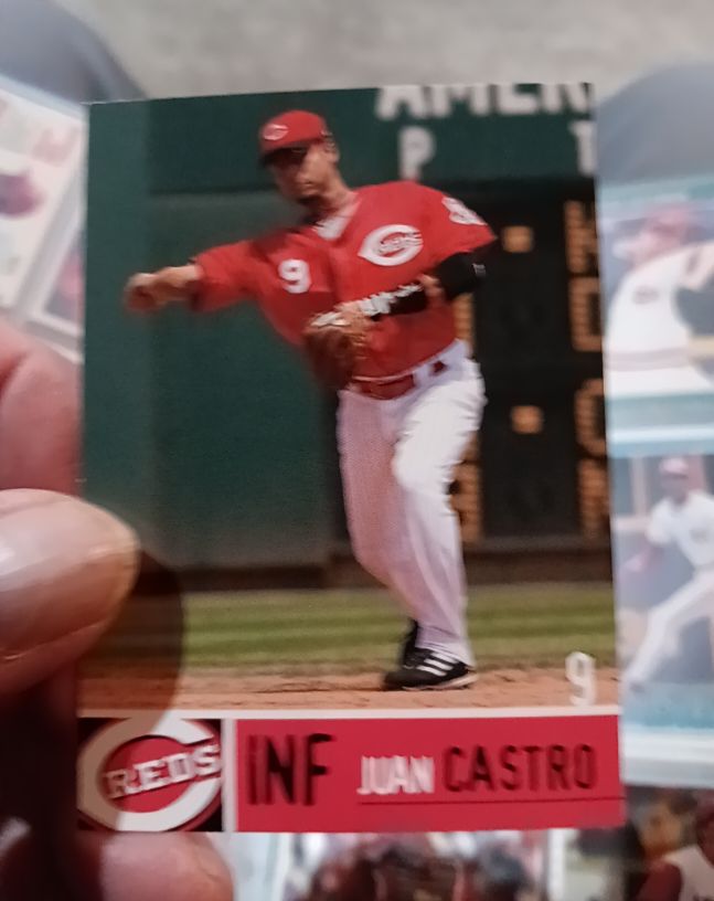 2003 Donruss Team Heroes #9 Juan Castro — front