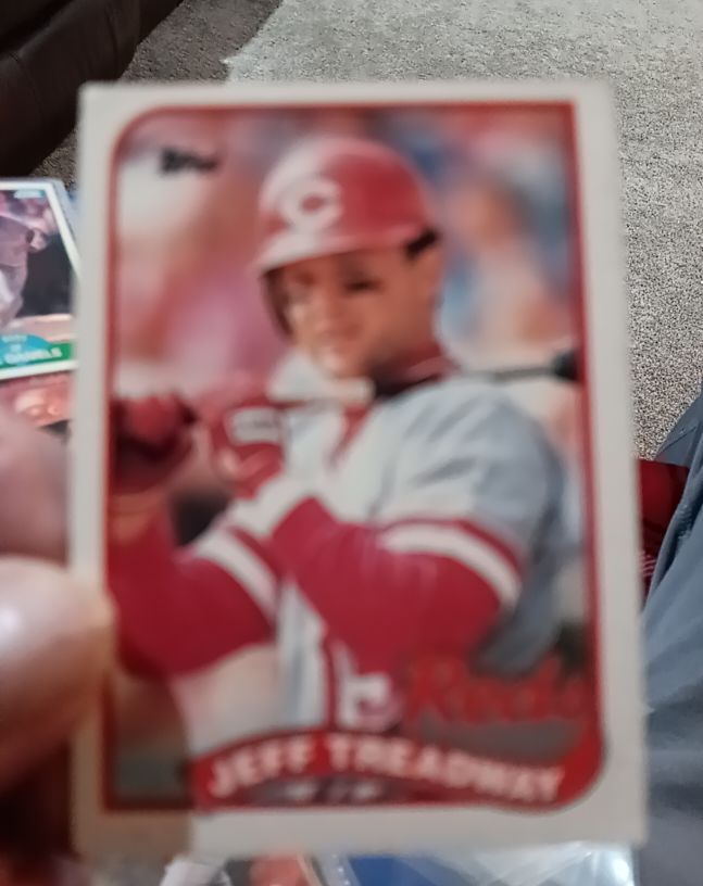 1989 Topps #199 Jeff Treadway — front