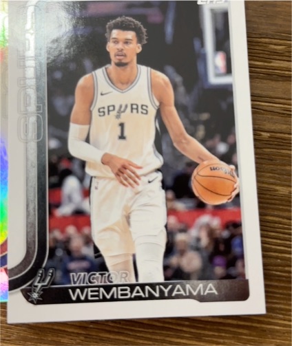 2025-26 Topps #195 Victor Wembanyama — front