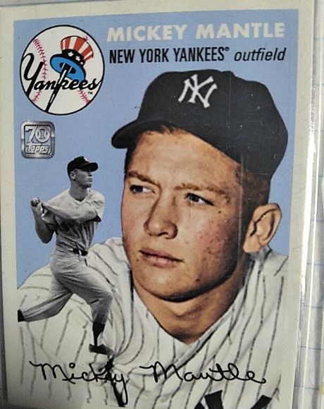 1954 Topps #7 Mickey Mantle — front