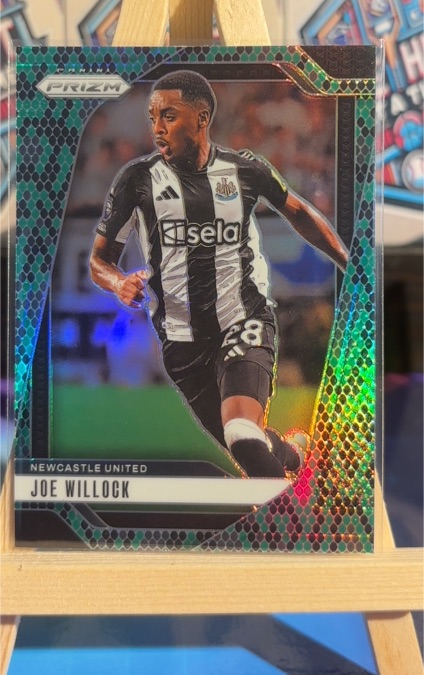 2024-25 Panini Prizm Premier League #118 Joe Willock — front