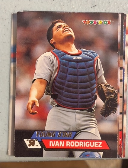 1993 Topps Stadium Club Toys R Us #33 Ivan Rodriguez — front
