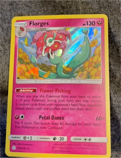2020 Pokémon Cosmic Eclipse #152 Florges — front