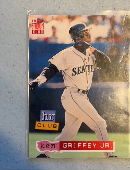 1994 Topps Stadium Club #262 Ken Griffey Jr. — front