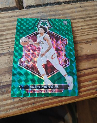 2023-24 Panini Mosaic #204 Craig Porter Jr. — front