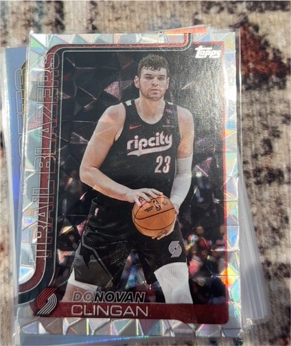 2025-26 Topps #126 Donovan Clingan — front